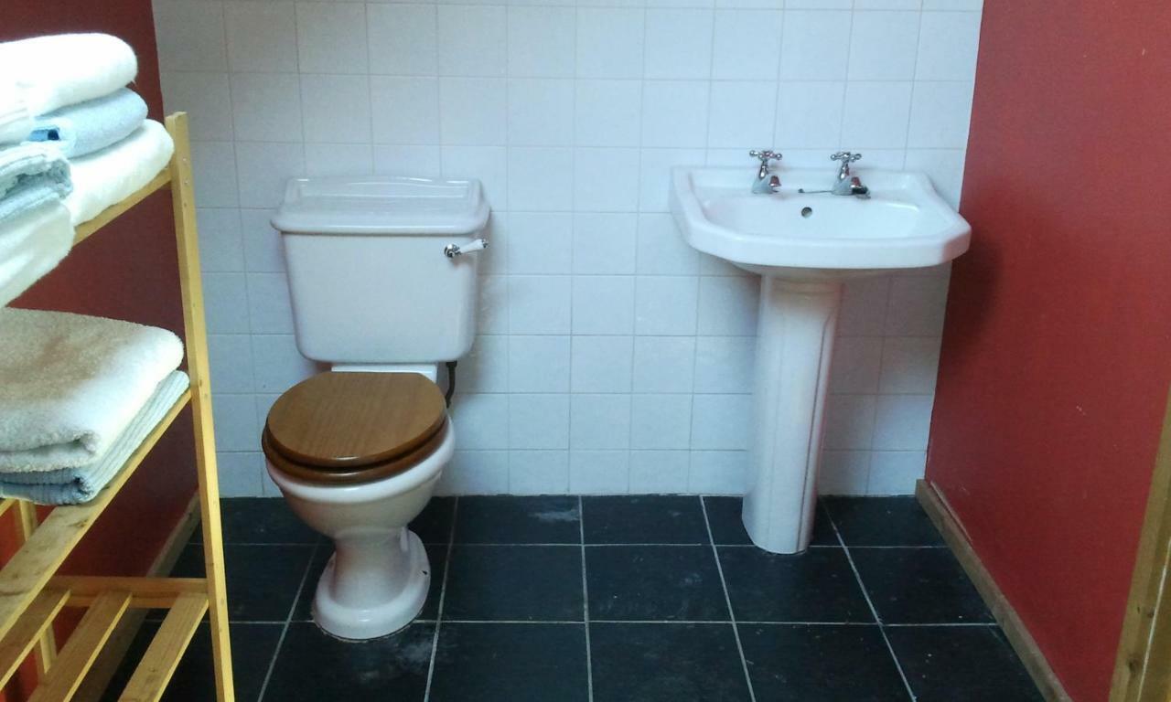 The Village Studio Apartments Moate Dış mekan fotoğraf