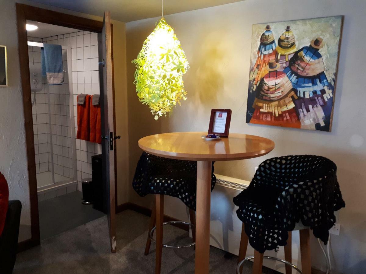The Village Studio Apartments Moate Dış mekan fotoğraf